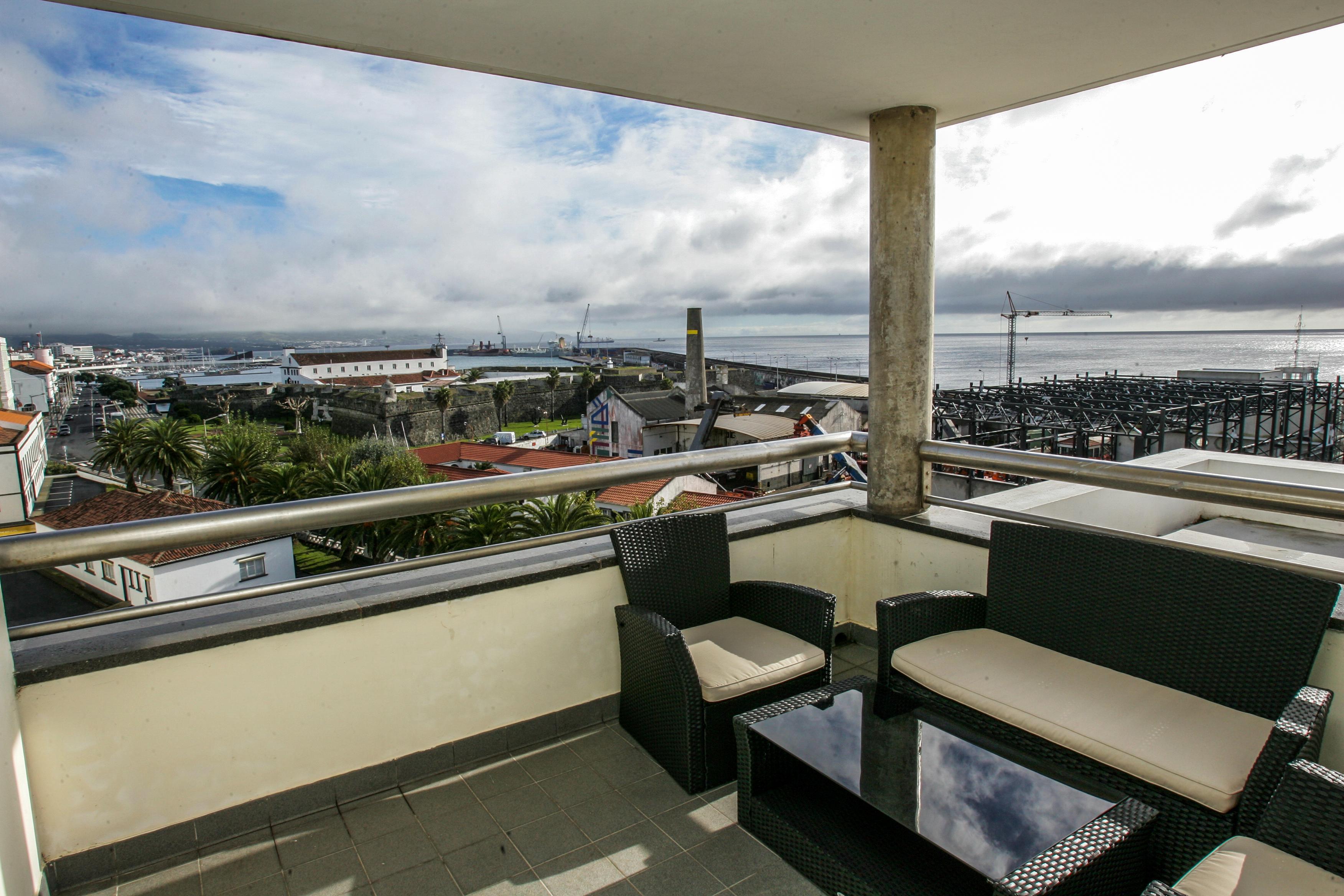 Ms Vila Nova Ponta Delgada  Luaran gambar
